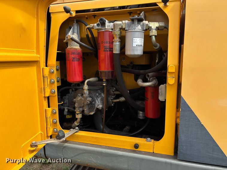 image for item DW7163 2013 Volvo EC140D L excavator