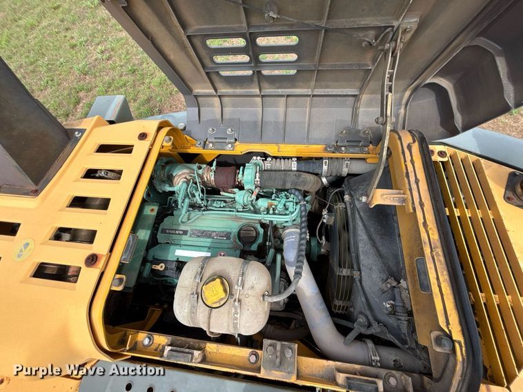 image for item DW7163 2013 Volvo EC140D L excavator