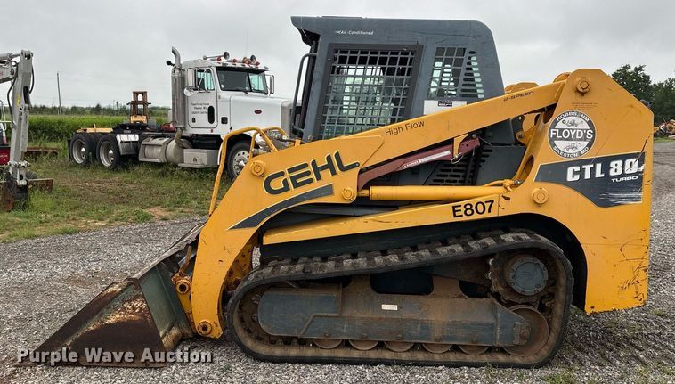 image for item DW7164 2005 Gehl CTL 80 tracked skid steer loader