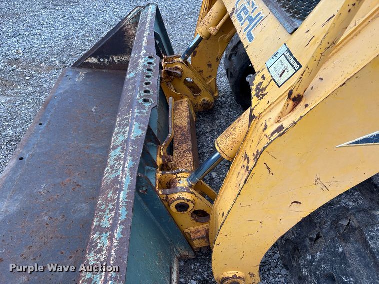 image for item DW7164 2005 Gehl CTL 80 tracked skid steer loader