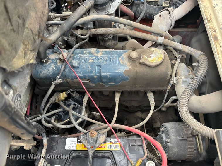 image for item DW7166 Nissan 30 forklift