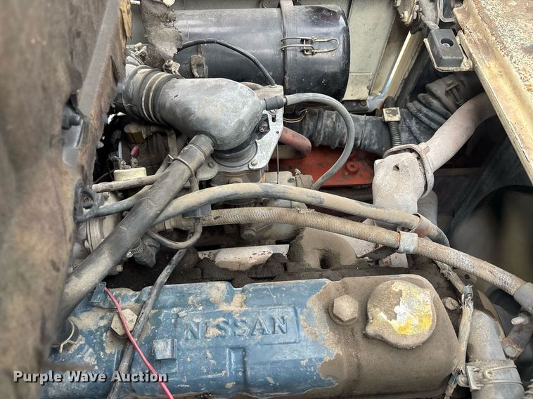 image for item DW7166 Nissan 30 forklift