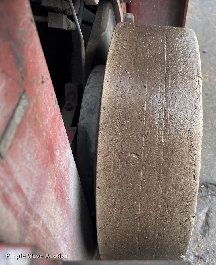 image for item DW7166 Nissan 30 forklift