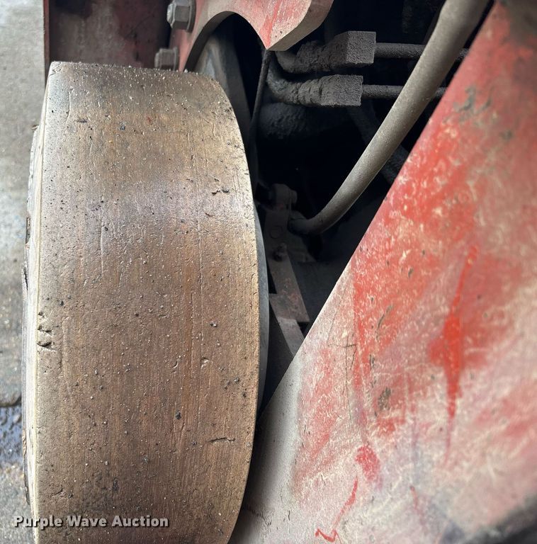 image for item DW7166 Nissan 30 forklift