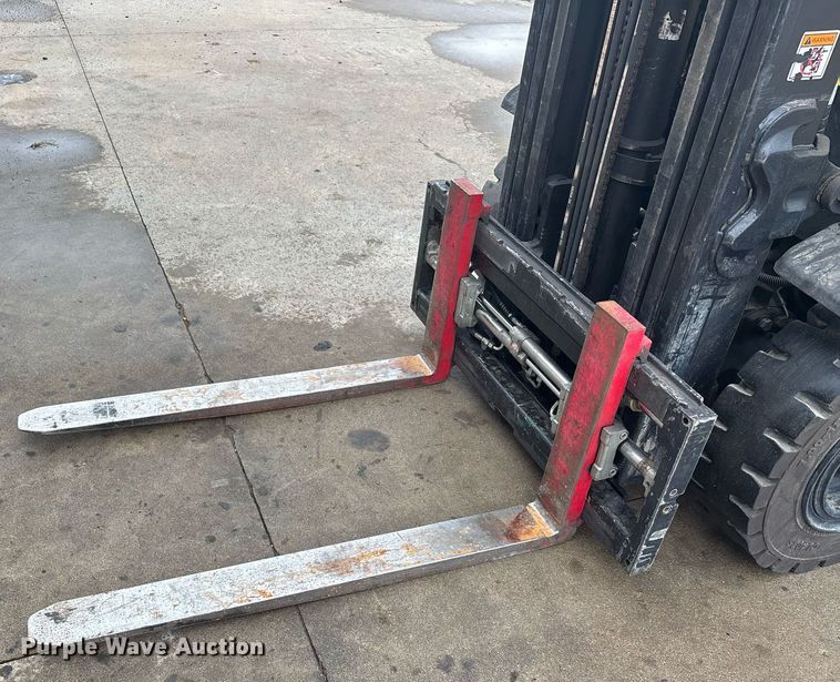 image for item DW7167 2020 Hyster H50FT forklift