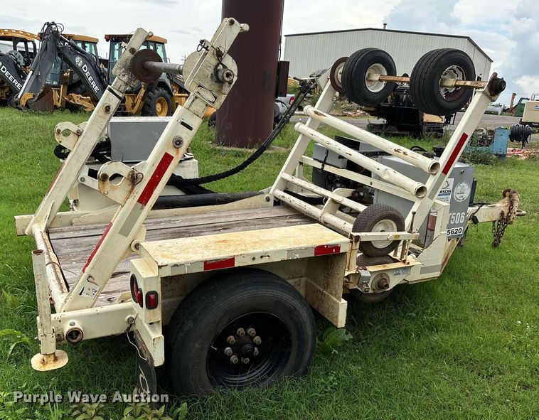 image for item DW7178 2015 Larson 5620 reel trailer