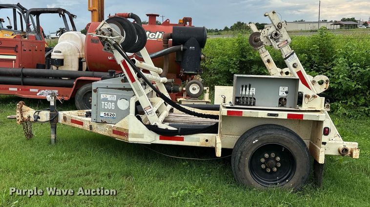 image for item DW7178 2015 Larson 5620 reel trailer