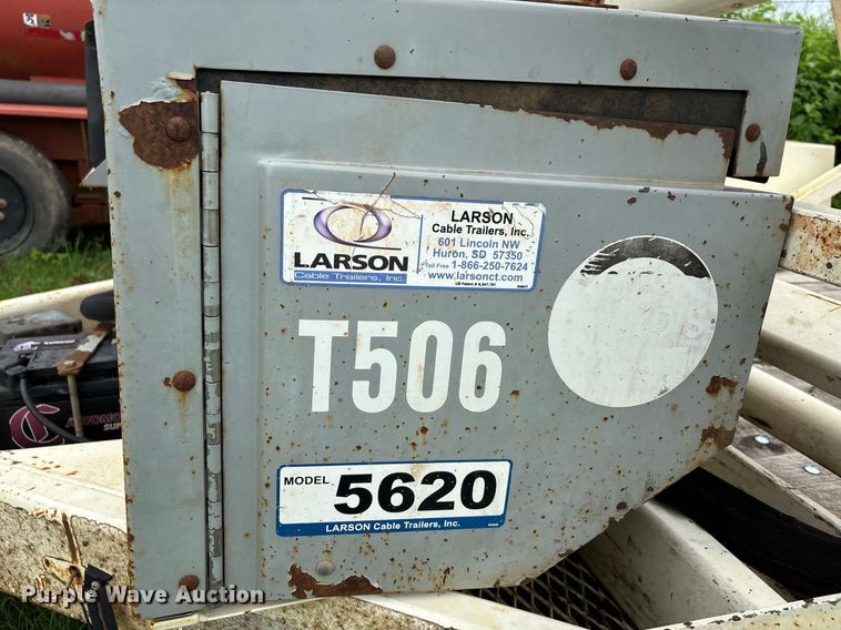 image for item DW7178 2015 Larson 5620 reel trailer