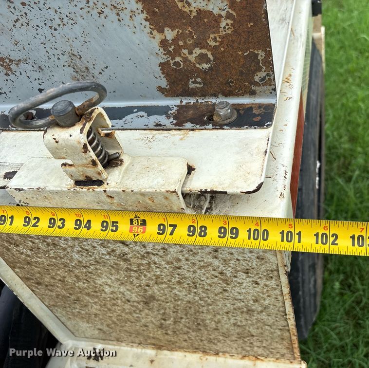 image for item DW7178 2015 Larson 5620 reel trailer