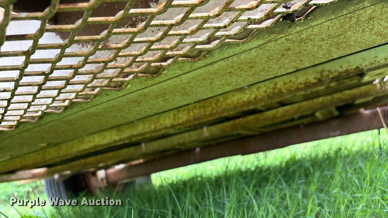 image for item DW7178 2015 Larson 5620 reel trailer