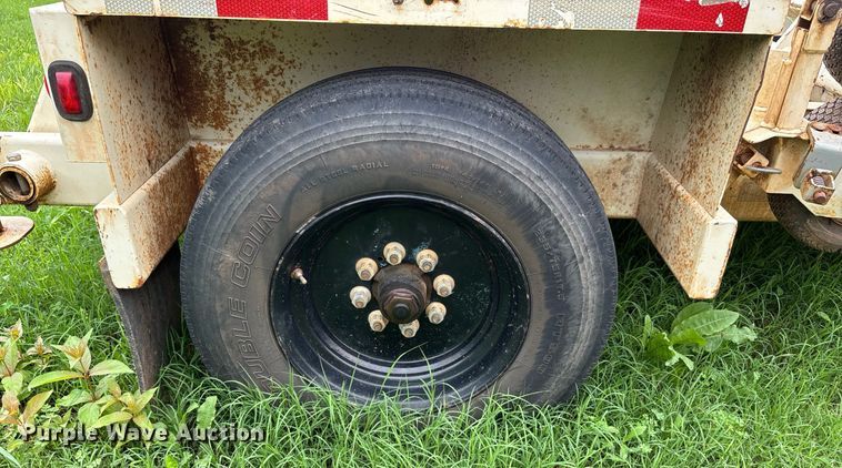 image for item DW7178 2015 Larson 5620 reel trailer