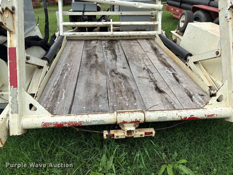 image for item DW7178 2015 Larson 5620 reel trailer