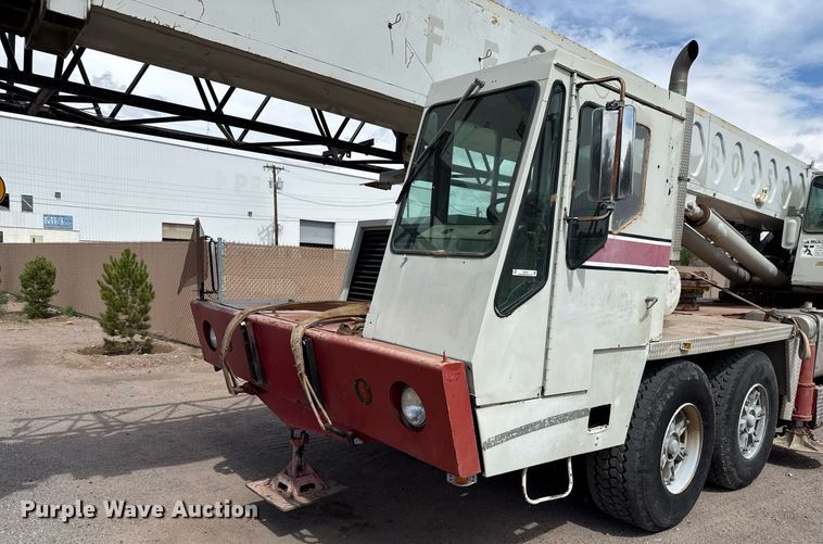 image for item DX5591 1981 FMC Link-Belt HTC-1040 crane