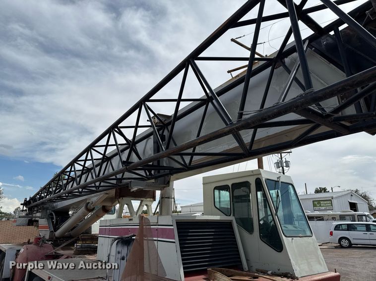 image for item DX5591 1981 FMC Link-Belt HTC-1040 crane