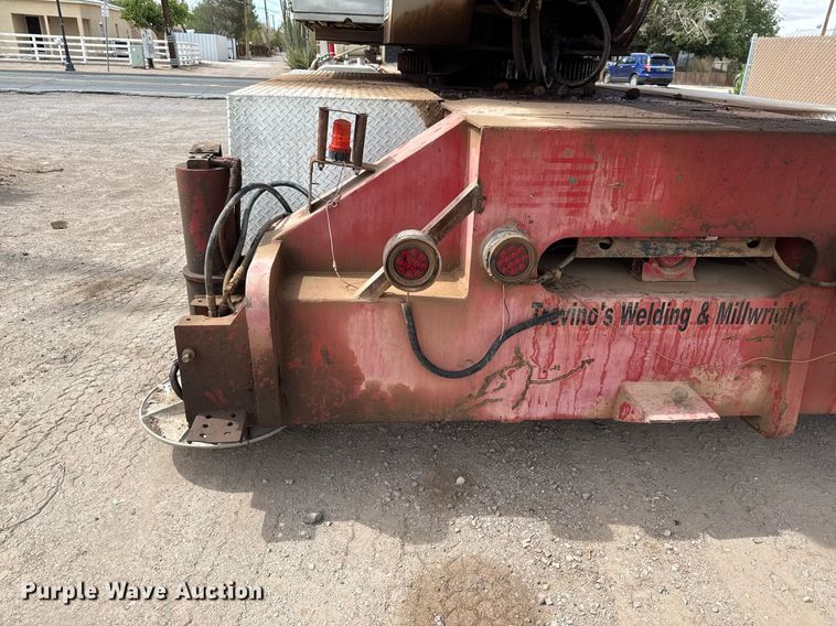 image for item DX5591 1981 FMC Link-Belt HTC-1040 crane