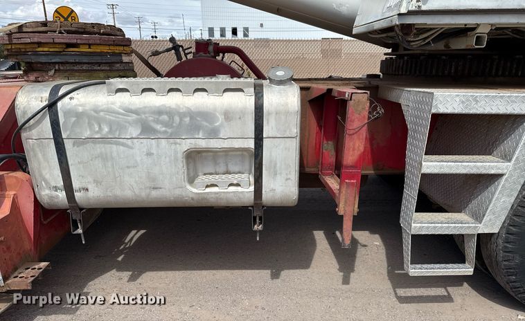 image for item DX5591 1981 FMC Link-Belt HTC-1040 crane