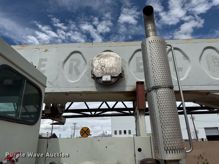 image for item DX5591 1981 FMC Link-Belt HTC-1040 crane