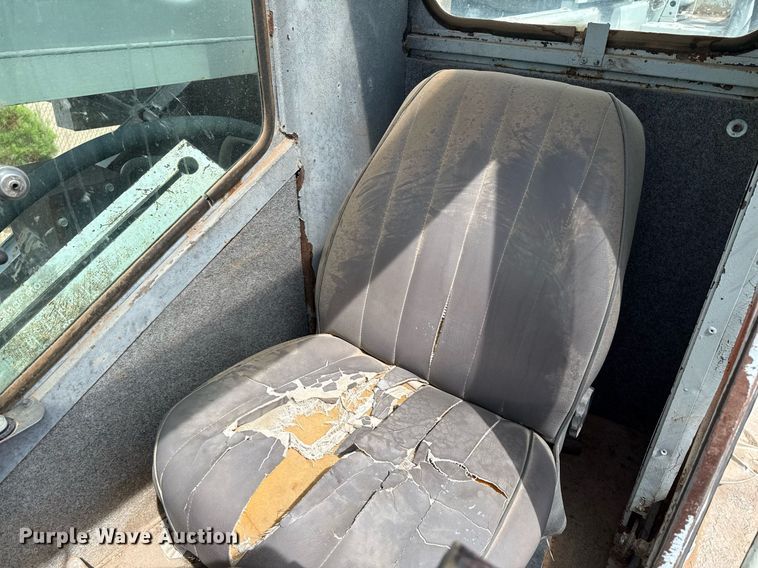 image for item DX5591 1981 FMC Link-Belt HTC-1040 crane