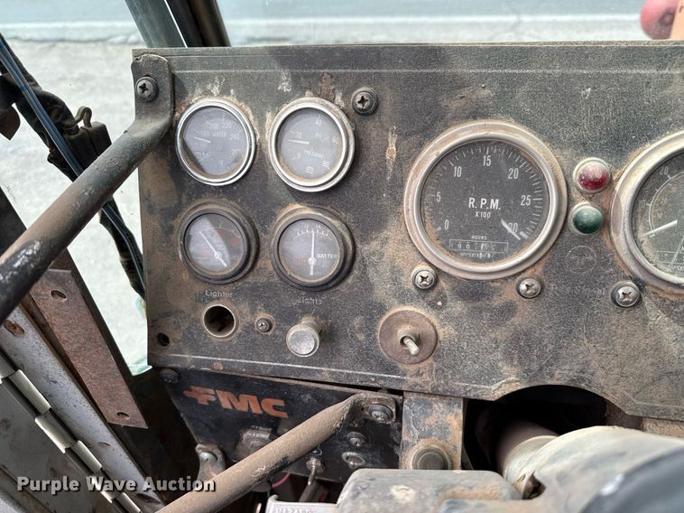 image for item DX5591 1981 FMC Link-Belt HTC-1040 crane