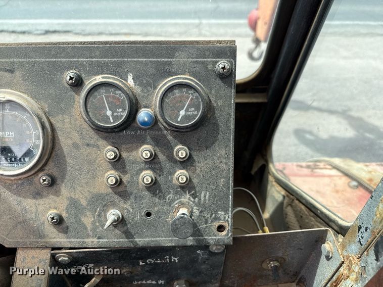 image for item DX5591 1981 FMC Link-Belt HTC-1040 crane