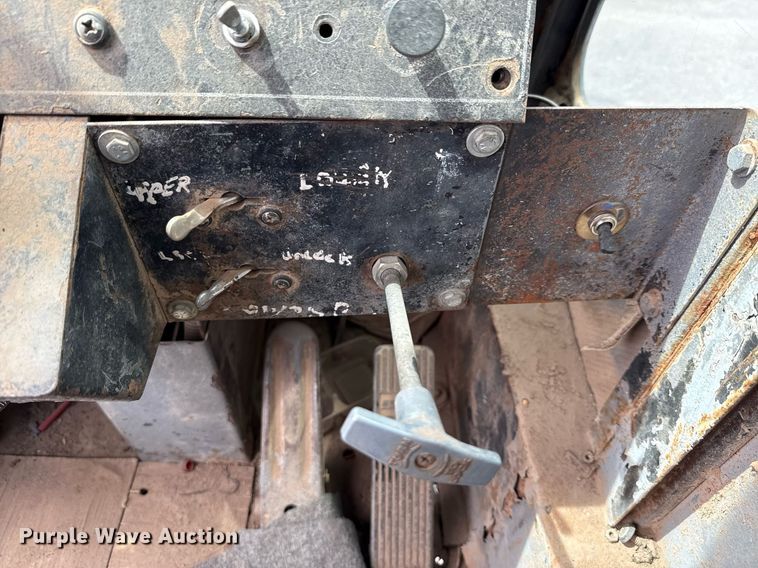 image for item DX5591 1981 FMC Link-Belt HTC-1040 crane