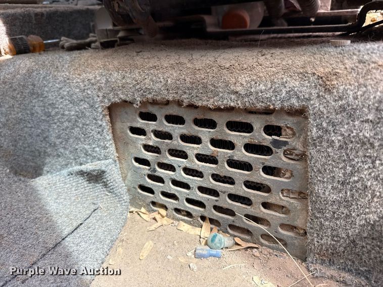 image for item DX5591 1981 FMC Link-Belt HTC-1040 crane