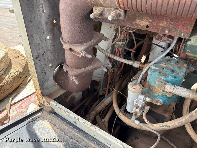 image for item DX5591 1981 FMC Link-Belt HTC-1040 crane