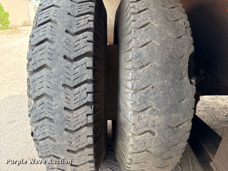 image for item DX5591 1981 FMC Link-Belt HTC-1040 crane