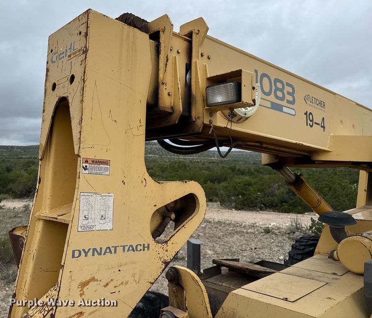 image for item DX5607 1993 Gehl 1083 telehandler