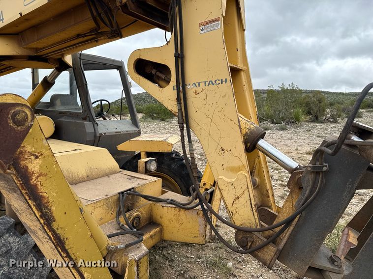 image for item DX5607 1993 Gehl 1083 telehandler
