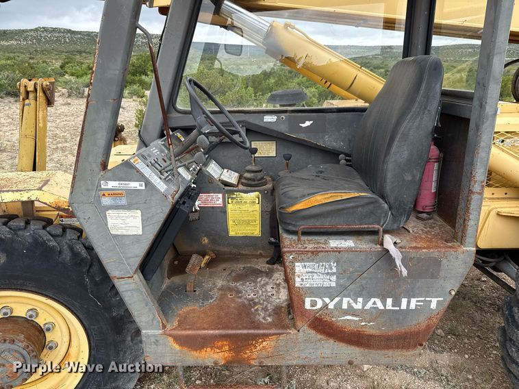 image for item DX5607 1993 Gehl 1083 telehandler