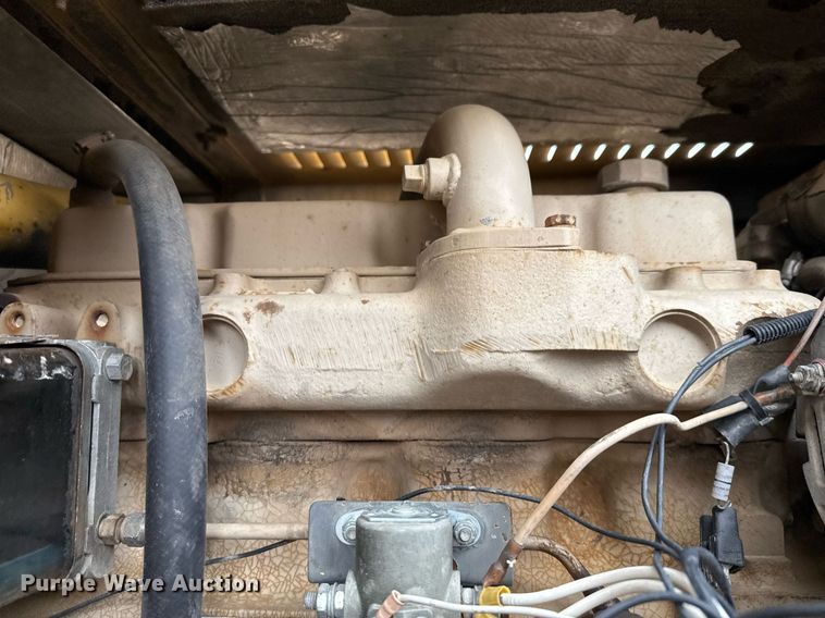 image for item DX5607 1993 Gehl 1083 telehandler