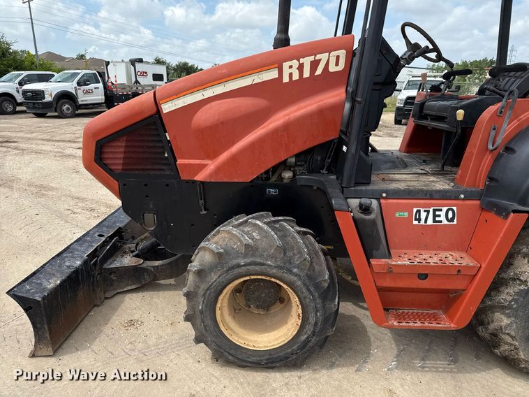 image for item DX5609 2003 Ditch Witch RT70M trencher