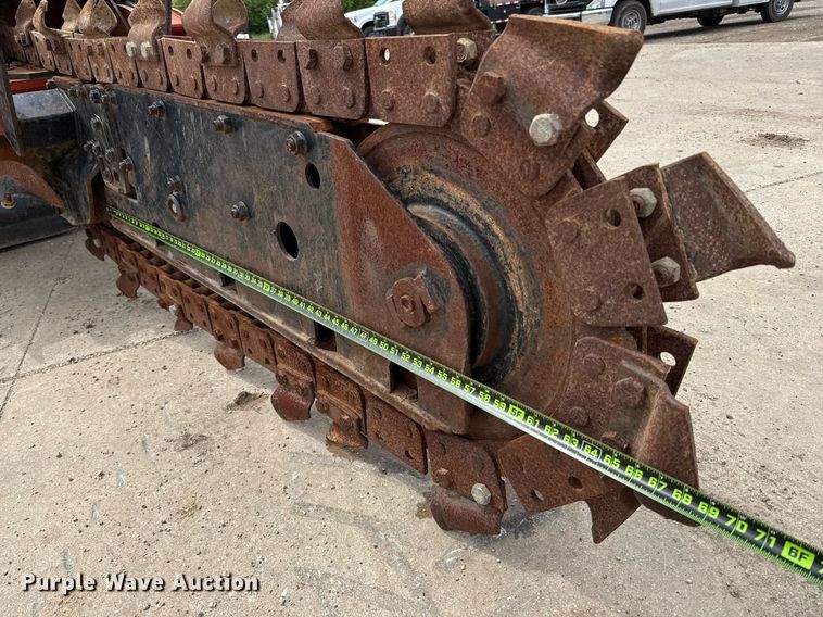image for item DX5609 2003 Ditch Witch RT70M trencher