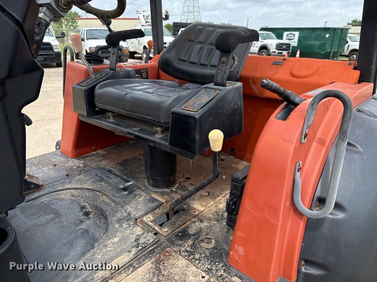 image for item DX5609 2003 Ditch Witch RT70M trencher
