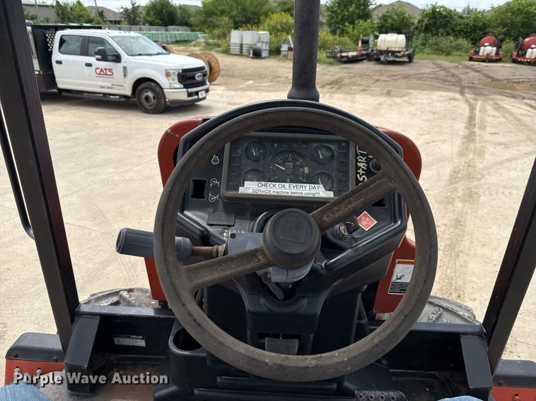 image for item DX5609 2003 Ditch Witch RT70M trencher