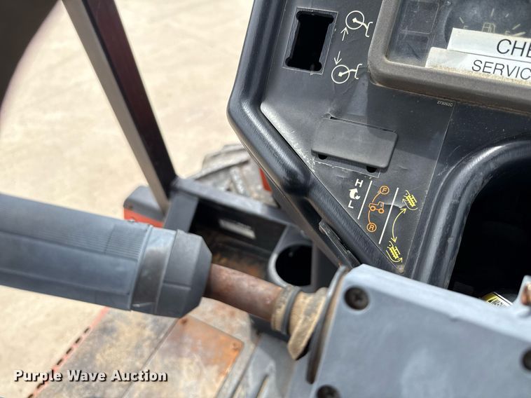 image for item DX5609 2003 Ditch Witch RT70M trencher