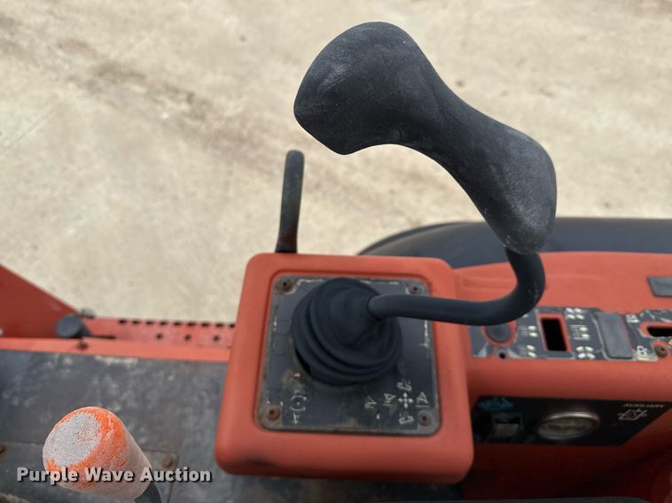 image for item DX5609 2003 Ditch Witch RT70M trencher