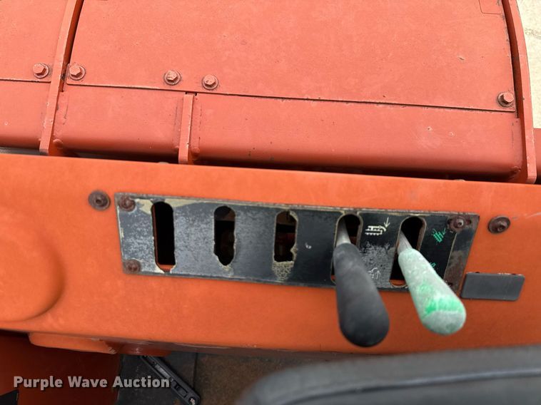 image for item DX5609 2003 Ditch Witch RT70M trencher