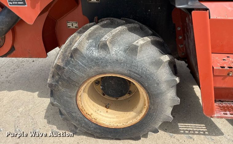 image for item DX5609 2003 Ditch Witch RT70M trencher