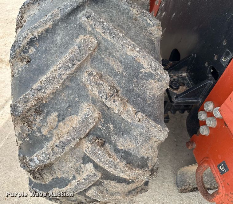 image for item DX5609 2003 Ditch Witch RT70M trencher