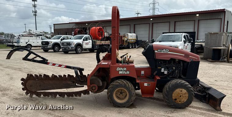 image for item DX5610 2007 Ditch Witch RT40 trencher