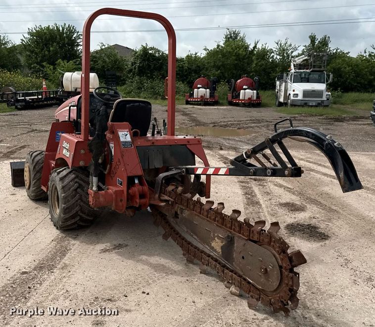 image for item DX5610 2007 Ditch Witch RT40 trencher