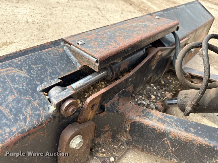 image for item DX5610 2007 Ditch Witch RT40 trencher