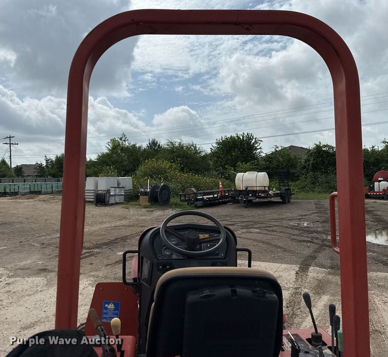 image for item DX5610 2007 Ditch Witch RT40 trencher