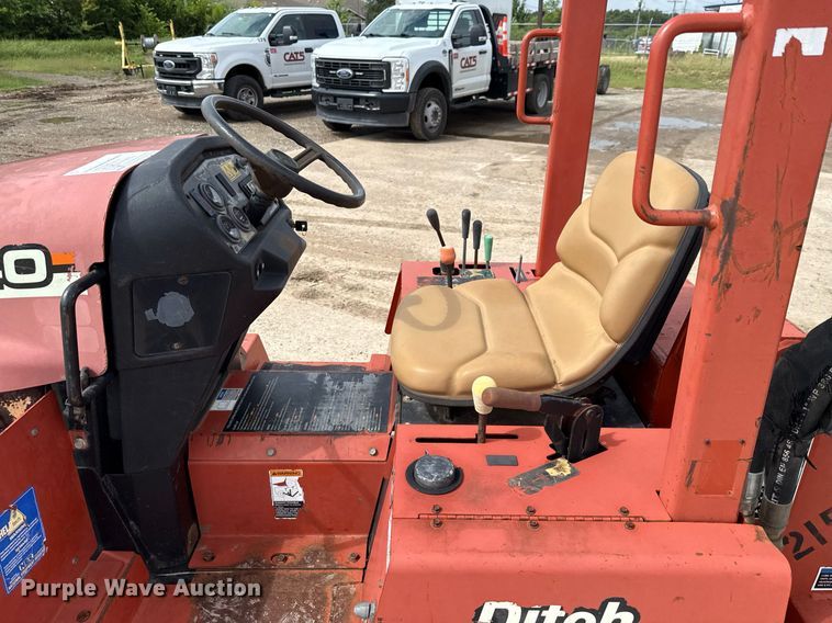 image for item DX5610 2007 Ditch Witch RT40 trencher
