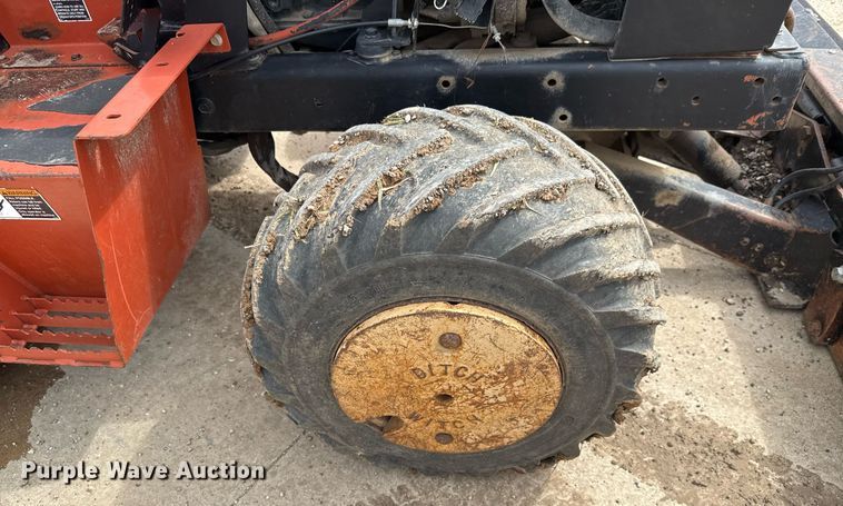 image for item DX5610 2007 Ditch Witch RT40 trencher