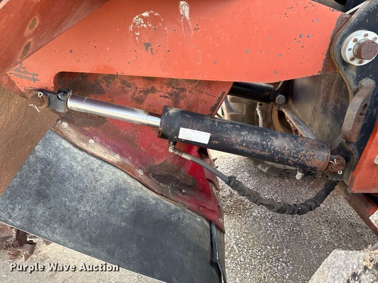 image for item DX5611 2004 Ditch Witch RT185T rock saw