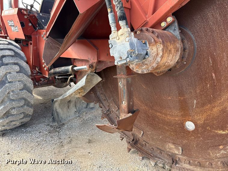 image for item DX5611 2004 Ditch Witch RT185T rock saw