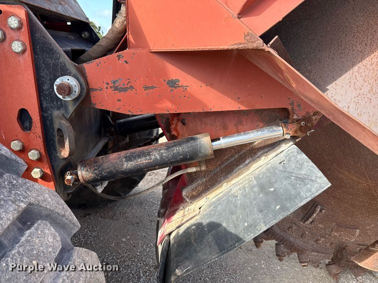 image for item DX5611 2004 Ditch Witch RT185T rock saw